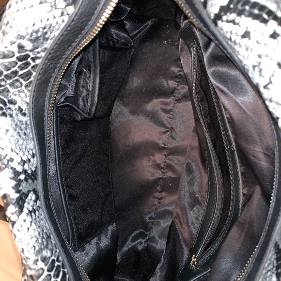 Purse - Picture 3 of 5